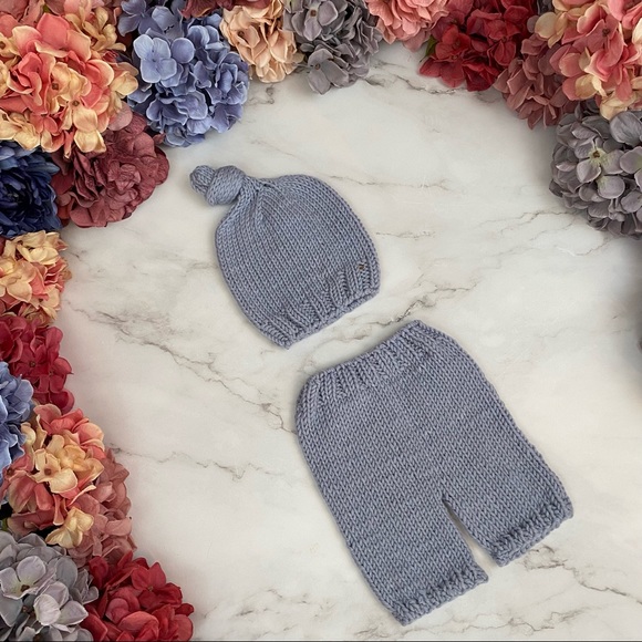 Newborn Baby Hand Knit Bluish Gray Outfit with Red Heart Photography Prop - Picture 11 of 14